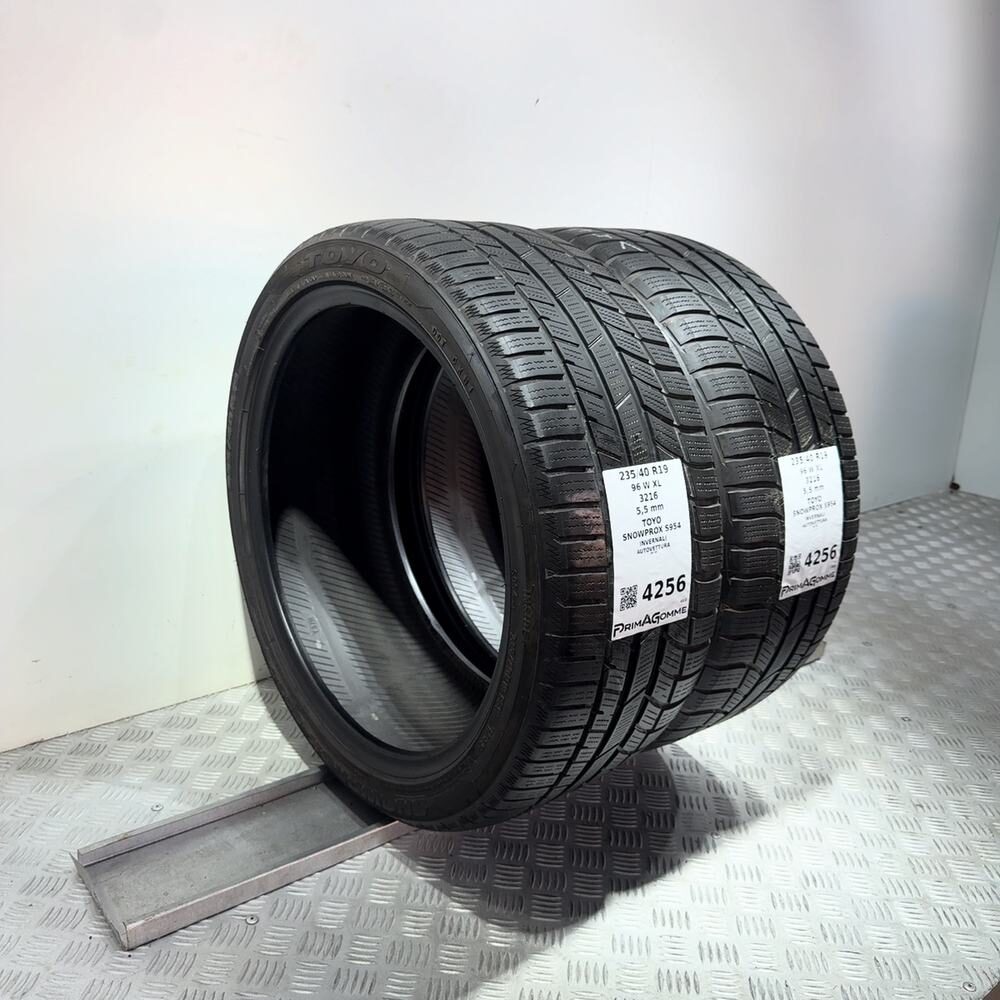 Gomme Usate 235 40 R19 96W XL Toyo Snowprox S954 79% Invernali | Gomme Usate | PrimaGomme.it TOYO Snowprox S954 235/40 R19 96W: fino a 270 km/h, dettaglio fotografico 5
