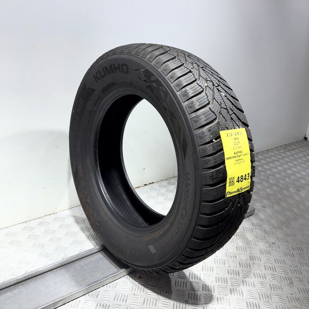 Gomma usata Kumho Wintercraft WP52+ 215/65 R16 98H – foto 05 | Prima Gomme Kumho Wintercraft WP52+ 215/65 R16 98H, dettaglio fotografico 5