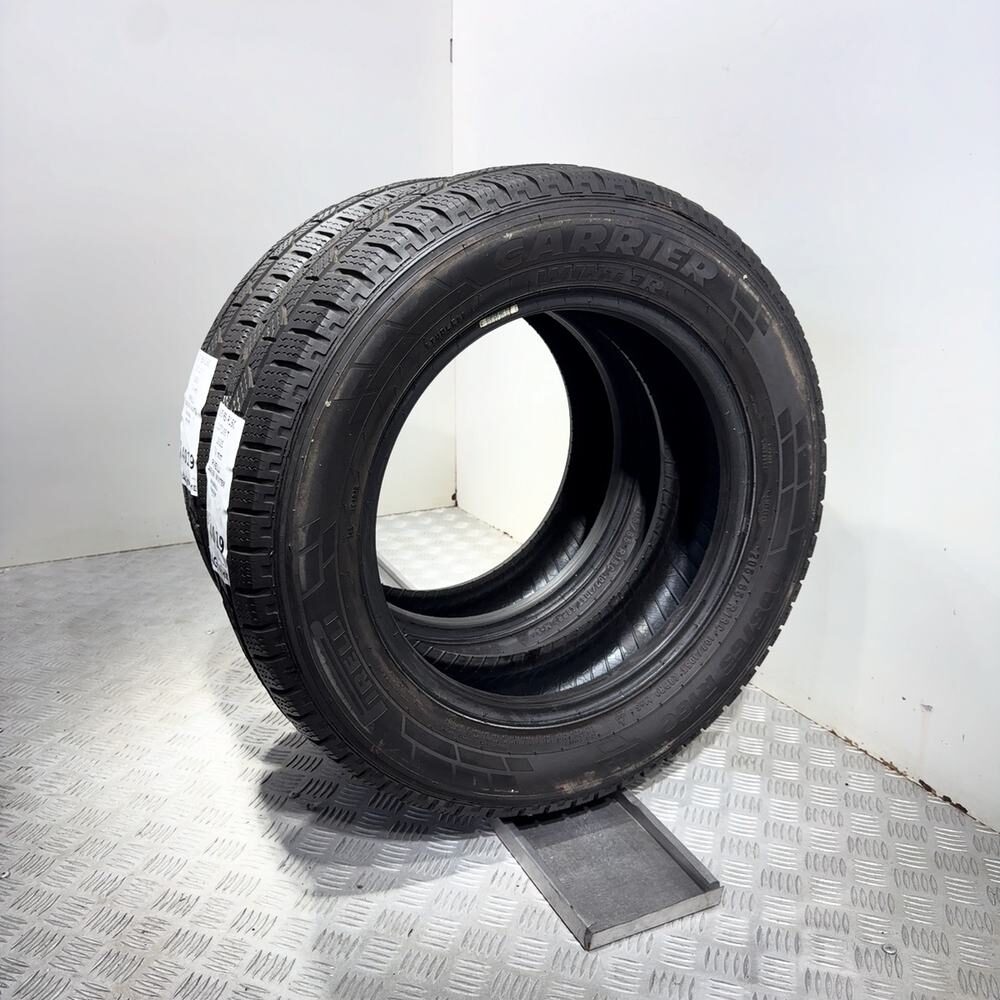 Gomme usate PIRELLI Carrier Winter 205/65 R16C 107/105T – foto 06 | Prima Gomme PIRELLI Carrier Winter 205/65 R16C 107/105T, dettaglio fotografico 6