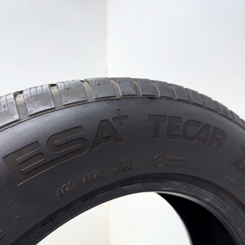 Gomma Usata 215 65 R16 98H Esa Tecar Supergrip Pro Invernale | Gomme Usate | PrimaGomme.it ESA TECAR Supergrip Pro 215/65 R16 98H, dettaglio fotografico 6