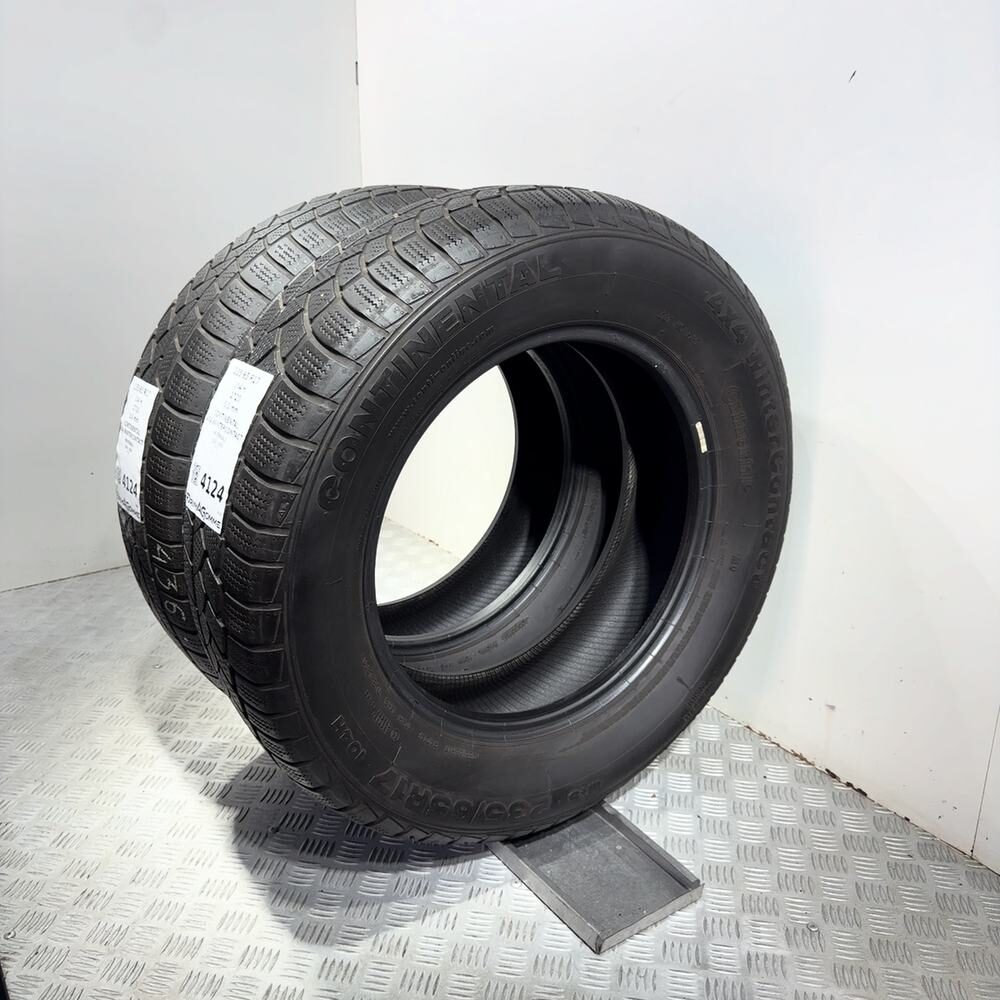 Gomme usate CONTINENTAL 4x4 WinterContact 235/65 R17 104H – foto 06 | Prima Gomme CONTINENTAL 4x4 WinterContact 235/65 R17 104H, dettaglio fotografico 6