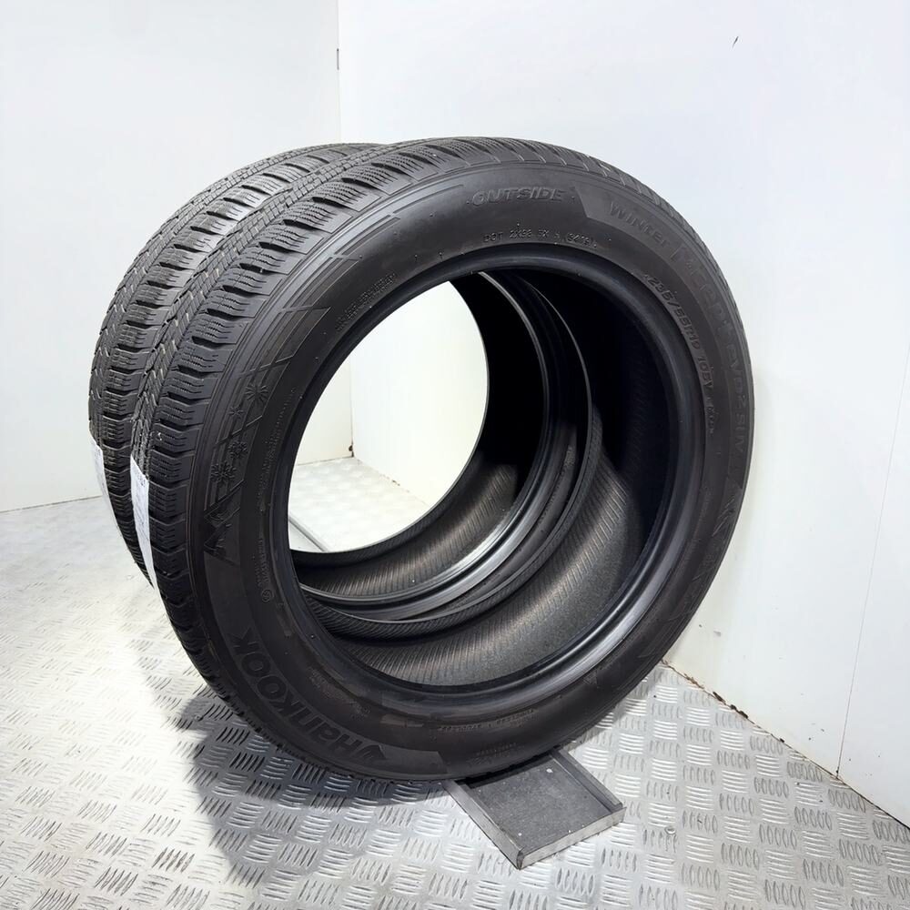 Gomme Usate 235 55 R19 105V Hankook Winter I*Cept Evo2 SUV 71% Invernali | Gomme Usate | PrimaGomme.it HANKOOK Winter I*Cept Evo2 SUV 235/55 R19 105V, dettaglio fotografico 6