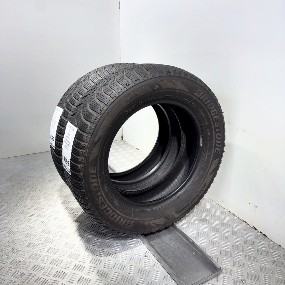 Gomme usate BRIDGESTONE Blizzak LM001 195/65 R15 91T – foto 06 | Prima Gomme BRIDGESTONE Blizzak LM001 195/65 R15 91T, dettaglio fotografico 6