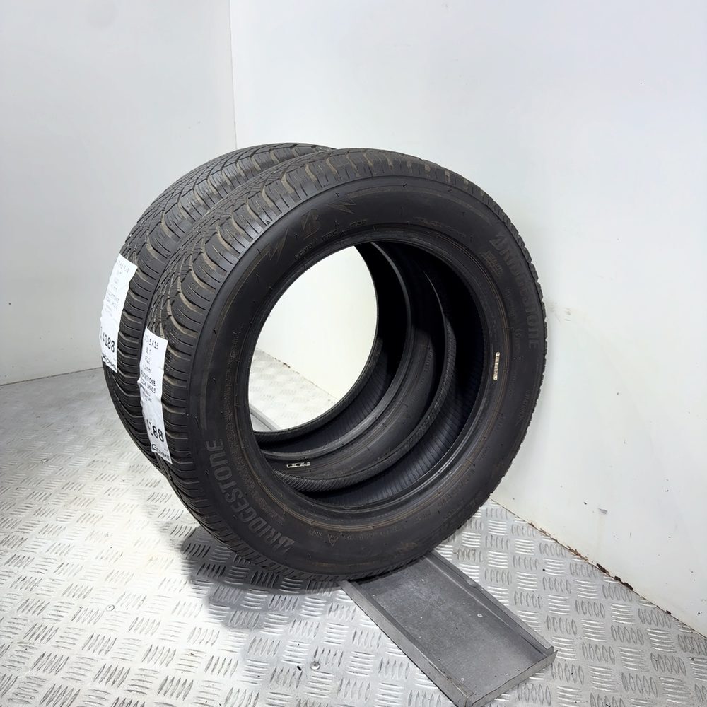 Gomme usate BRIDGESTONE Blizzak LM005 175/65 R15 88T – foto 06 | Prima Gomme BRIDGESTONE Blizzak LM005 175/65 R15 88T, dettaglio fotografico 6