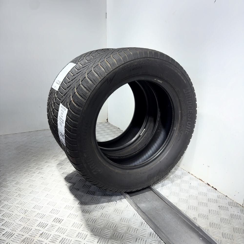 Gomme usate BRIDGESTONE Blizzak LM005 215/60 R16 99H – foto 06 | Prima Gomme BRIDGESTONE Blizzak LM005 215/60 R16 99H, dettaglio fotografico 6