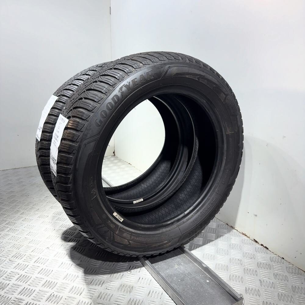Gomme Usate 205 55 R16 91T Goodyear Ultragrip 9+ 71% Invernali | Gomme Usate | PrimaGomme.it GOODYEAR Ultragrip 9+ 205/55 R16 91T, dettaglio fotografico 6