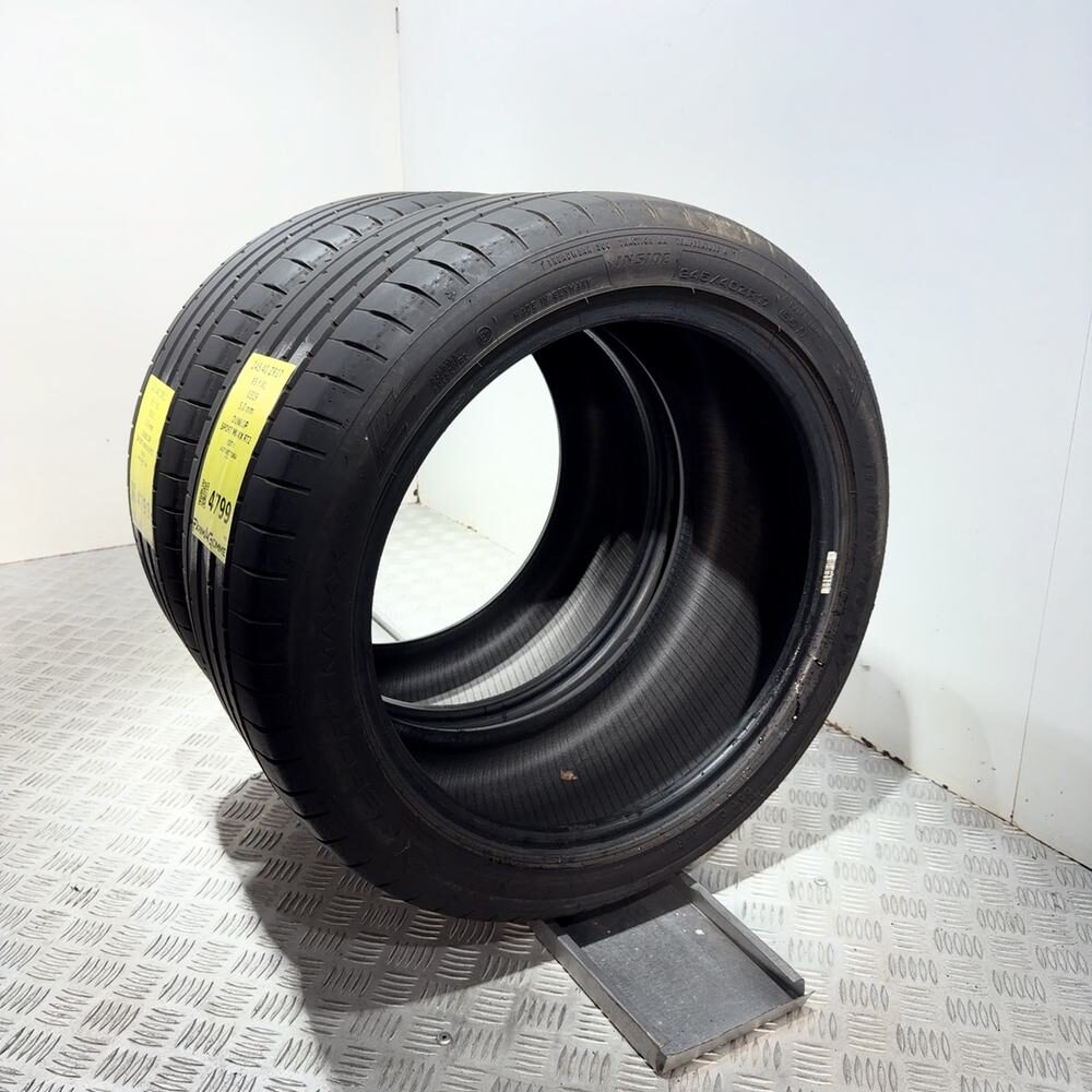 Gomme Usate 245 40 ZR17 95Y XL Dunlop Sport Maxx RT2 71% Estive | Gomme Usate | PrimaGomme.it DUNLOP SPORT MAXX RT2 245/40 ZR17 95Y: fino a 300 km/h, dettaglio fotografico 6