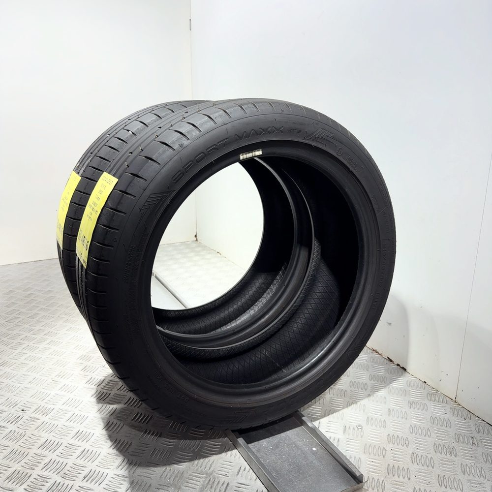 Gomme Usate 215 45 ZR17 91Y XL Dunlop Sport Maxx RT2 98% Estive | Gomme Usate | PrimaGomme.it DUNLOP SPORT MAXX RT2 215/45 ZR17 91Y: fino a 300 km/h, dettaglio fotografico 6