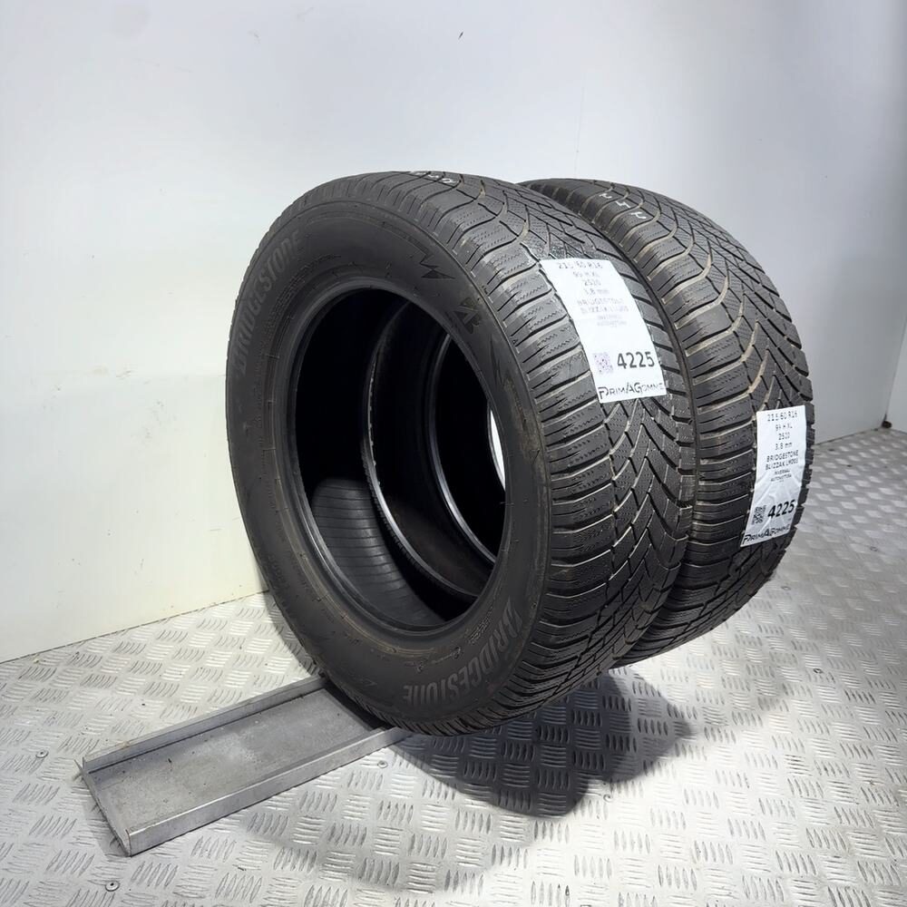 Gomme usate BRIDGESTONE Blizzak LM005 215/60 R16 99H – foto 07 | Prima Gomme BRIDGESTONE Blizzak LM005 215/60 R16 99H, dettaglio fotografico 7