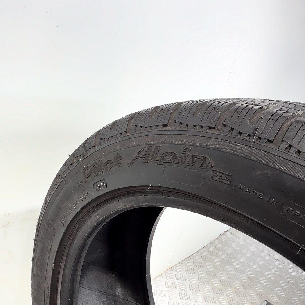Gomma Usata 245 45 R18 100V XL Michelin Pilot Alpin PA4 Invernale | Gomme Usate | PrimaGomme.it MICHELIN PILOT ALPIN PA4 245/45 R18 100V, dettaglio fotografico 7
