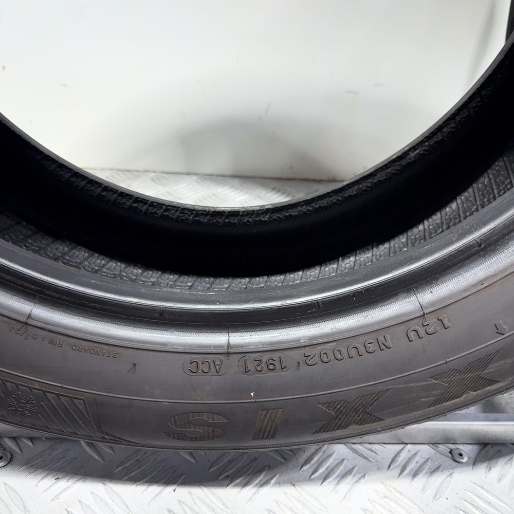 Gomme Usate 205 55 R17 95V Maxxis Premitra Snow WP6 Invernali | Gomme Usate | PrimaGomme.it MAXXIS Premitra Snow WP6 205/55 R17 95V, dettaglio fotografico 8