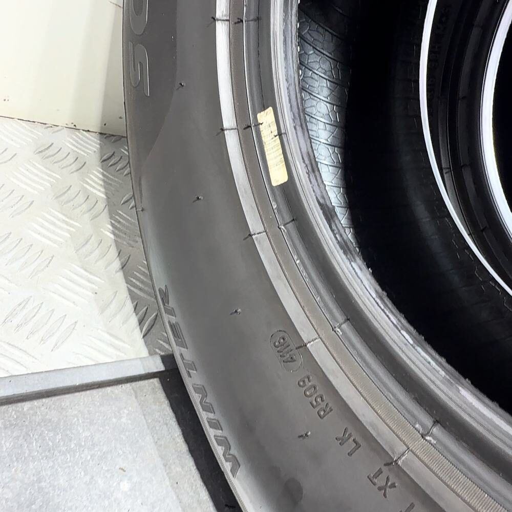 Gomme Usate 215 65 R16 98H Pirelli Winter Sottozero 3 Invernali | Gomme Usate | PrimaGomme.it PIRELLI Winter Sottozero 3 215/65 R16 98H, dettaglio fotografico 8