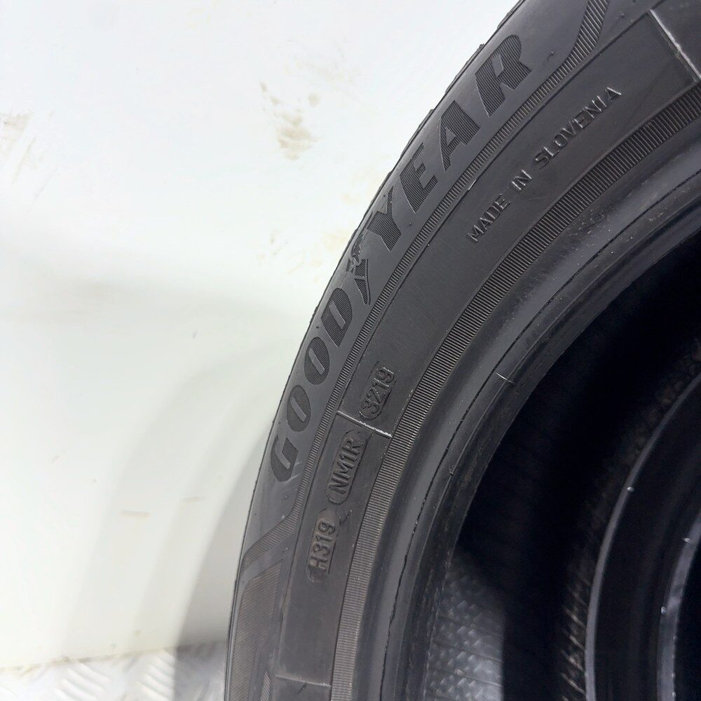 Gomme Usate 195 55 R16 87T Goodyear Ultragrip 9+ 86% Invernali | Gomme Usate | PrimaGomme.it GOODYEAR Ultragrip 9+ 195/55 R16 87T, dettaglio fotografico 8