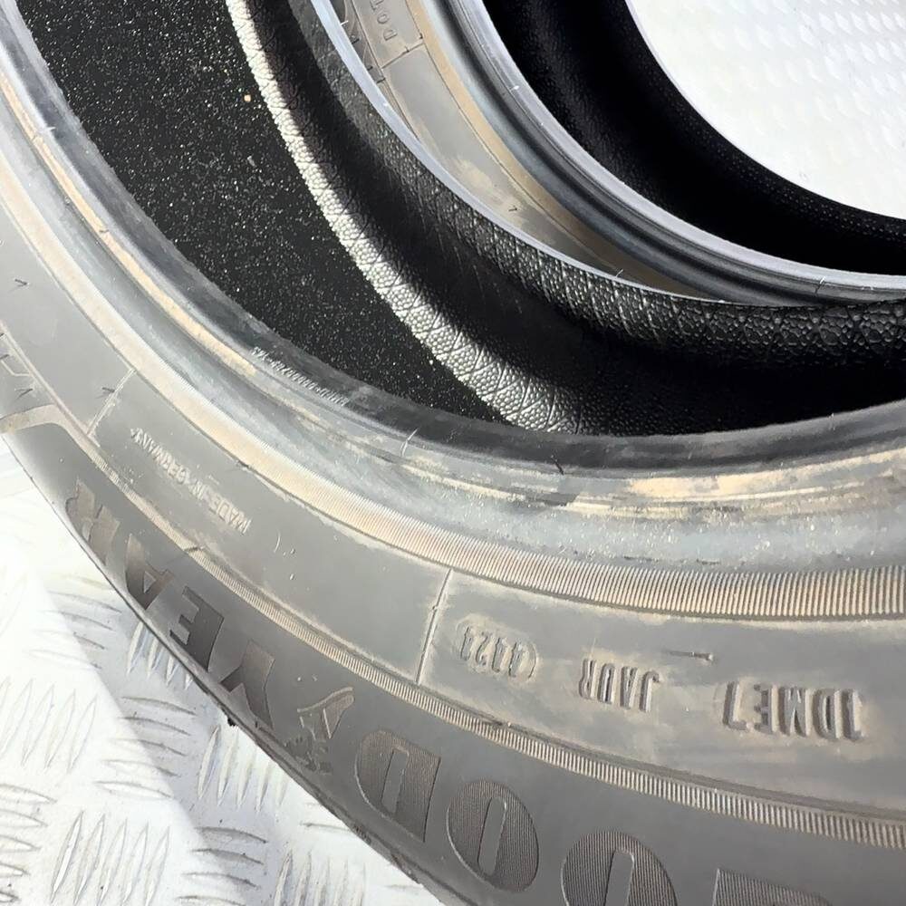 Gomme Usate 235 55 R19 105T XL Goodyear Ultragrip Performance+ 89% Invernali | Gomme Usate | PrimaGomme.it GOODYEAR Ultragrip Performance+ 235/55 R19 105T, dettaglio fotografico 8