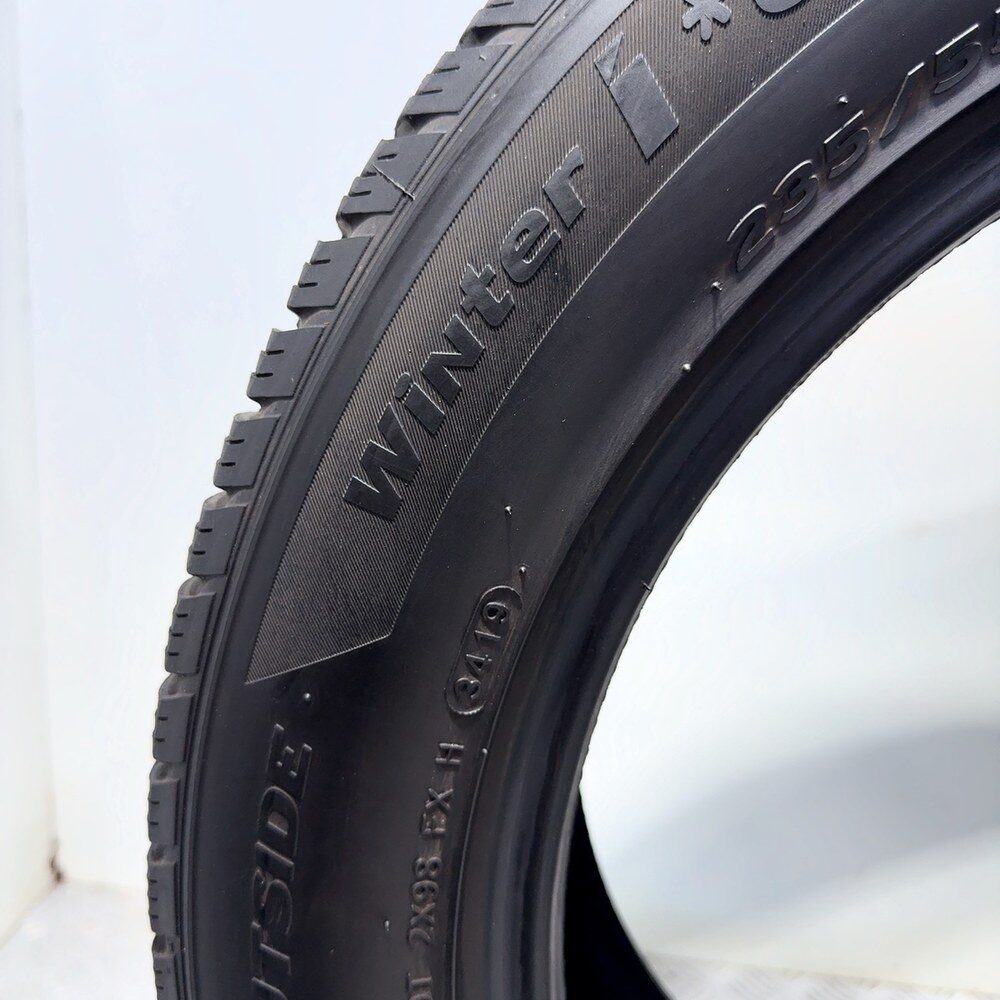 Gomme Usate 235 55 R19 105V Hankook Winter I*Cept Evo2 SUV 71% Invernali | Gomme Usate | PrimaGomme.it HANKOOK Winter I*Cept Evo2 SUV 235/55 R19 105V, dettaglio fotografico 8
