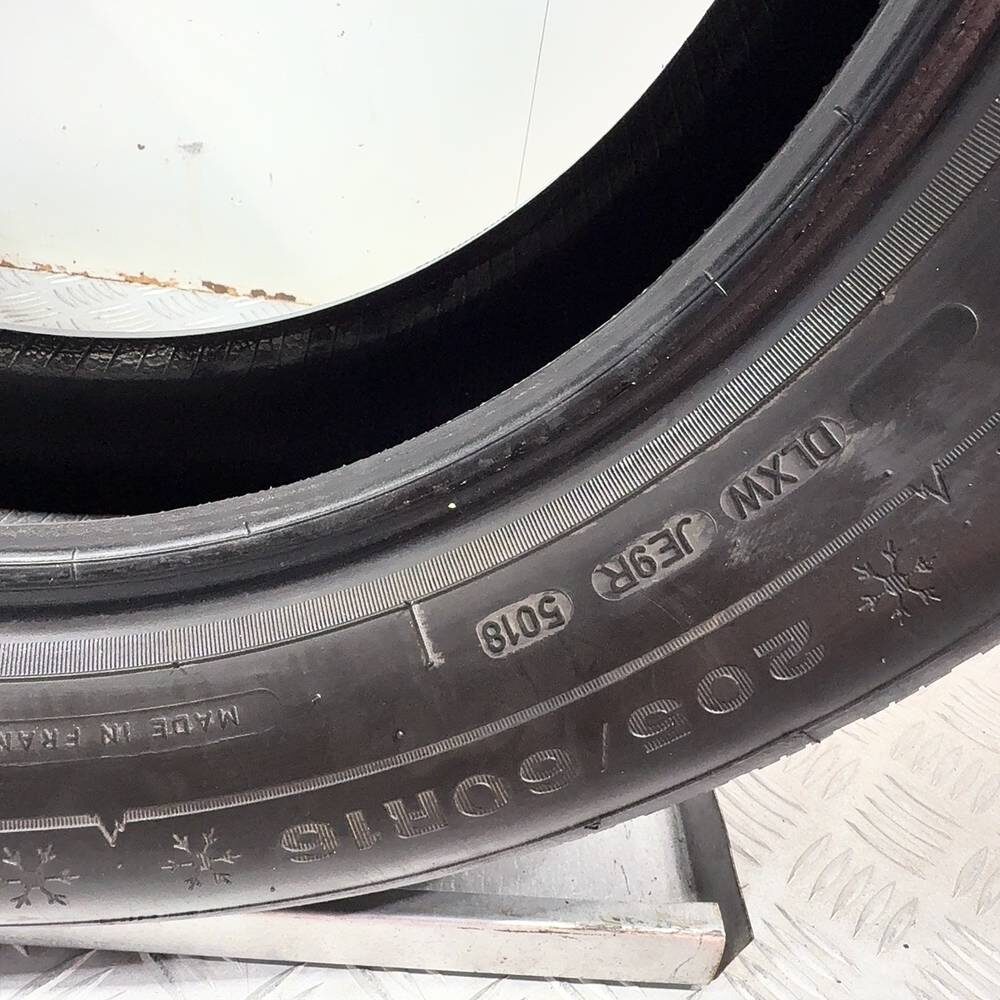 Gomme usate DUNLOP Winter Sport 5 205/60 R16 92H – foto 08 | Prima Gomme DUNLOP Winter Sport 5 205/60 R16 92H, dettaglio fotografico 8