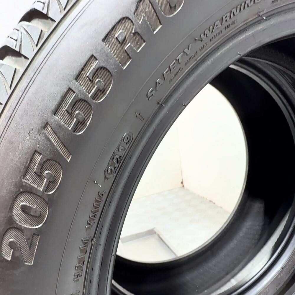 Gomme usate Kumho Wintercraft WP51 205/55 R16 91T – foto 08 | Prima Gomme Kumho Wintercraft WP51 205/55 R16 91T, dettaglio fotografico 8