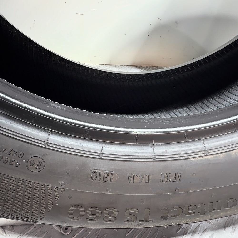 Gomme usate CONTINENTAL Winter Contact TS 860 205/60 R16 92T – foto 08 | Prima Gomme CONTINENTAL Winter Contact TS 860 205/60 R16 92T, dettaglio fotografico 8