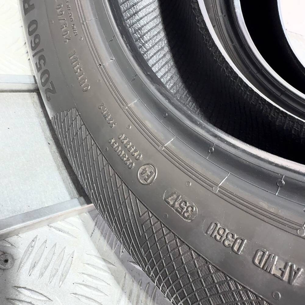 Gomme usate CONTINENTAL Wintercontact TS 850 P 205/60 R16 92H – foto 08 | Prima Gomme CONTINENTAL Wintercontact TS 850 P 205/60 R16 92H, dettaglio fotografico 8