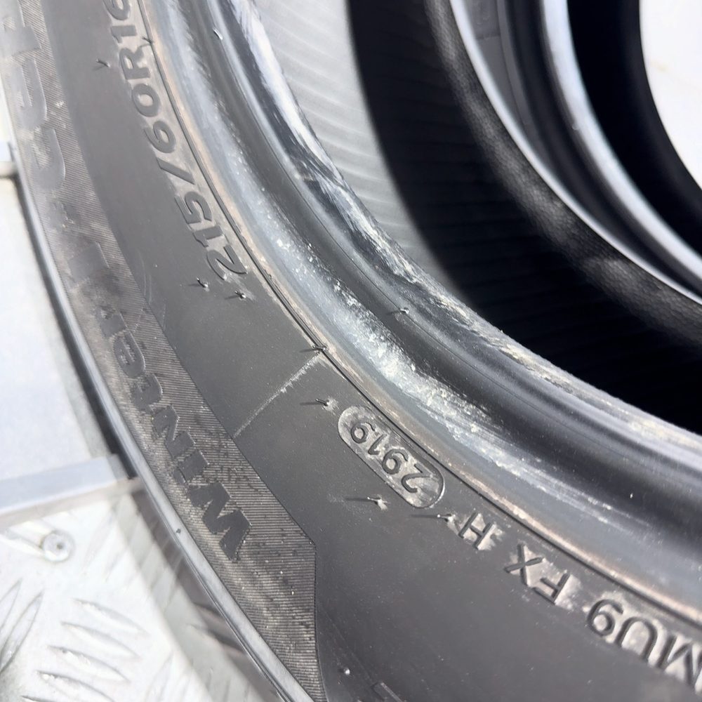 Gomme Usate 215 60 R16 XL 99H Hankook Winter I*Cept Evo2 Invernali | Gomme Usate | PrimaGomme.it HANKOOK Winter I*Cept Evo2 215/60 R16 99H, dettaglio fotografico 8