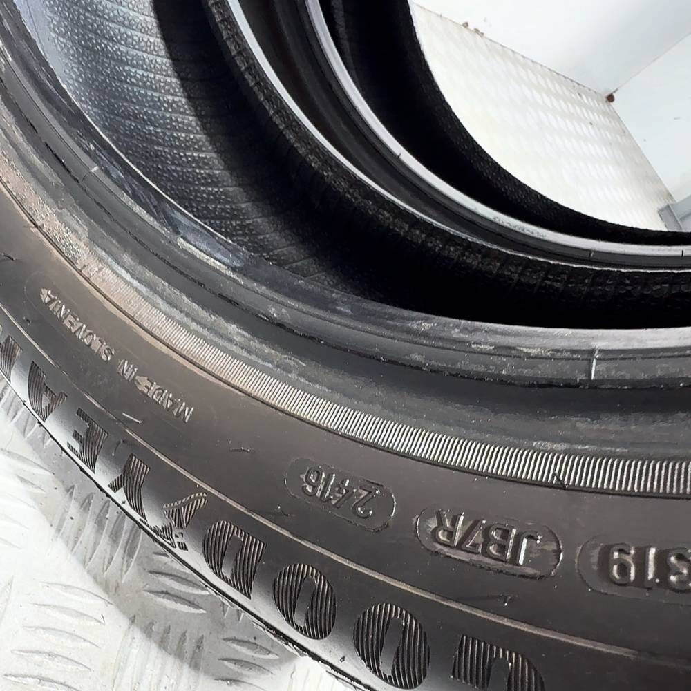 Gomme Usate 195 55 R16 87T Goodyear Ultragrip 9 71% Invernali | Gomme Usate | PrimaGomme.it GOODYEAR UltraGrip 9 195/55 R16 87T, dettaglio fotografico 8