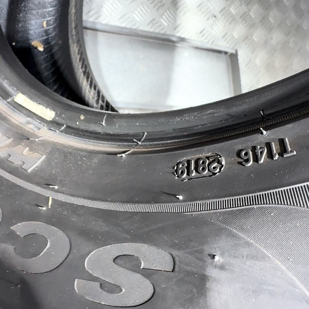 Gomme Usate 215 65 R16 98H Pirelli Scorpion Winter 71% Invernali | Gomme Usate | PrimaGomme.it PIRELLI Scorpion Winter 215/65 R16 98H, dettaglio fotografico 8