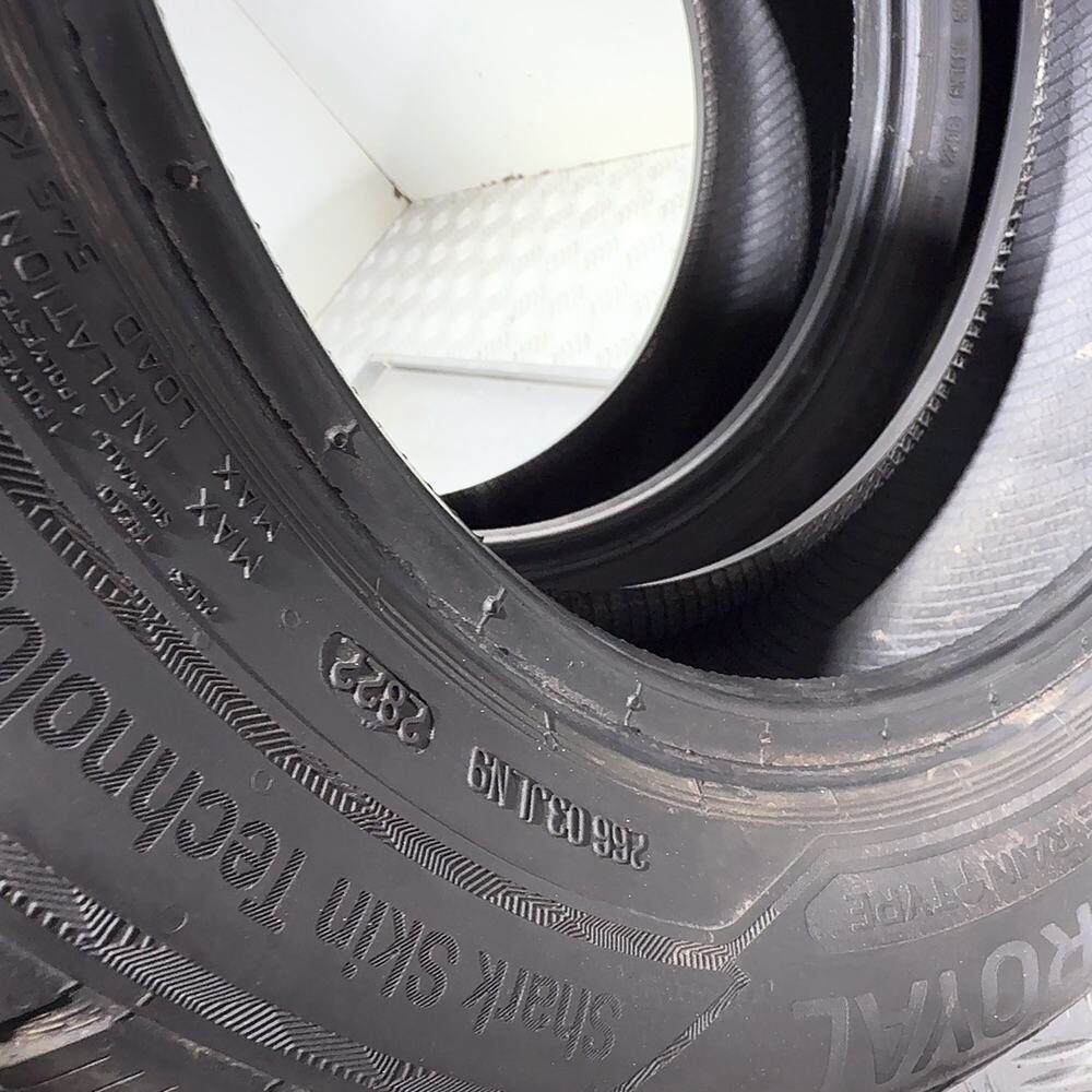 Gomme Usate 195 55 R16 87H Uniroyal Winterexpert 93% Invernali | Gomme Usate | PrimaGomme.it UNIROYAL Winterexpert 195/55 R16 87H, dettaglio fotografico 8