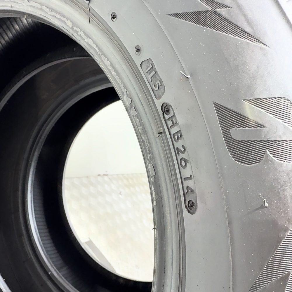 Gomme Usate 215 65 R16 98H Bridgestone Blizzak LM005 Invernali | Gomme Usate | PrimaGomme.it BRIDGESTONE Blizzak LM005 215/65 R16 98H, dettaglio fotografico 8