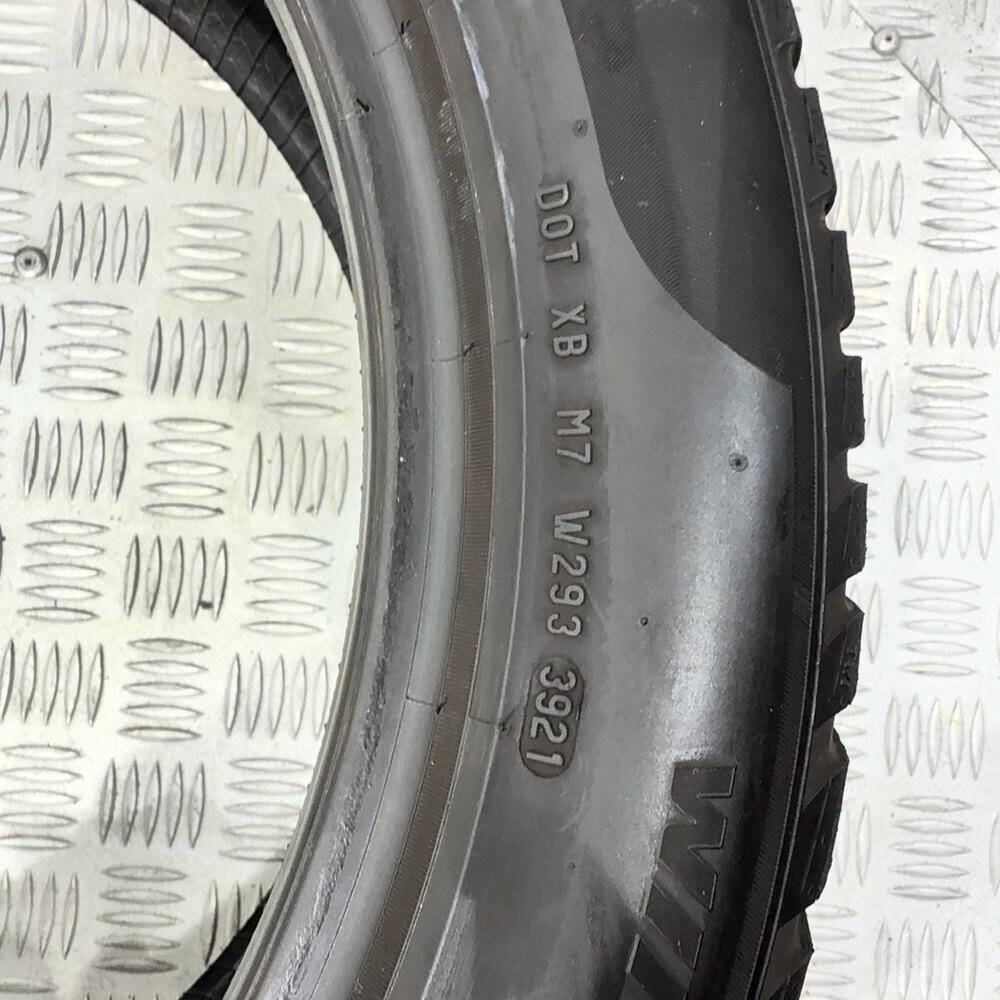 Gomme Usate 215 50 R18 92V Pirelli Winter Sottozero 3 Invernali | Gomme Usate | PrimaGomme.it PIRELLI Winter Sottozero 3 215/50 R18 92V, dettaglio fotografico 8