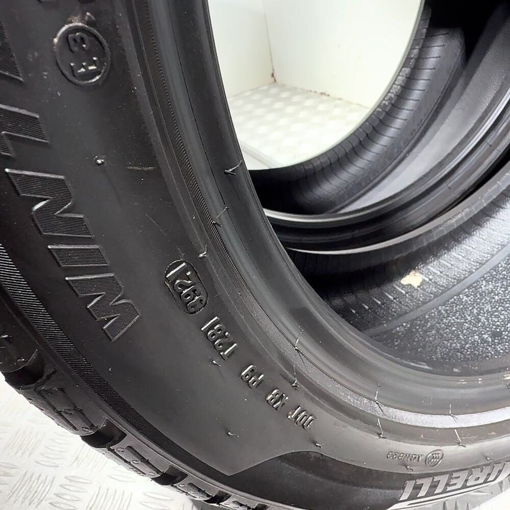 Gomme Usate 235 45 R19 99V XL Pirelli Winter Sottozero 3 86% Invernali | Gomme Usate | PrimaGomme.it PIRELLI Winter Sottozero 3 235/45 R19 99V, dettaglio fotografico 8