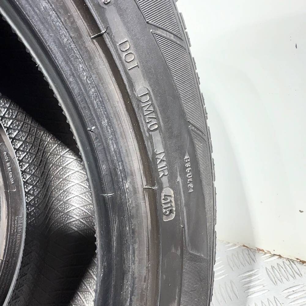 Gomme Usate 225 50 R17 94H Dunlop SP Winter Sport 3D Invernali | Gomme Usate | PrimaGomme.it DUNLOP SP Winter Sport 3D 225/50 R17 94H, dettaglio fotografico 8