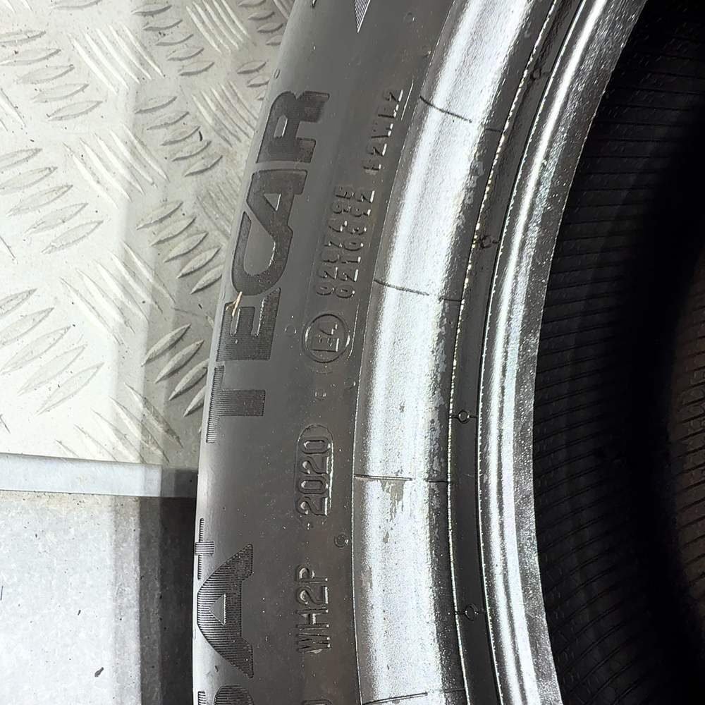 Gomme Usate 225 50 R17 98V XL Esa Tecar Supergrip Pro Invernali | Gomme Usate | PrimaGomme.it ESA TECAR Supergrip Pro 225/50 R17 98V, dettaglio fotografico 8