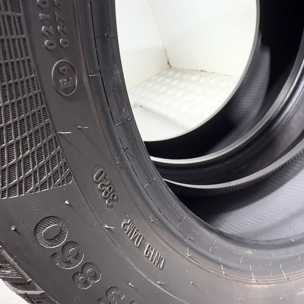 Gomme Usate 195 55 R16 91H XL Continental Winter Contact TS 860 77% Invernali | Gomme Usate | PrimaGomme.it CONTINENTAL Winter Contact TS 860 195/55 R16 91H, dettaglio fotografico 8