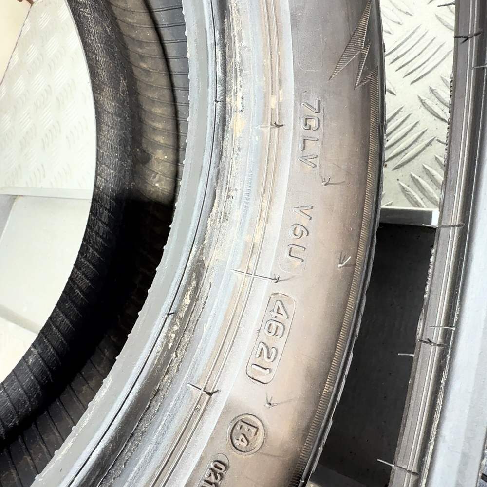 Gomme Usate 195 50 R16 88H XL Bridgestone Blizzak LM005 Invernali | Gomme Usate | PrimaGomme.it BRIDGESTONE Blizzak LM005 195/50 R16 88H, dettaglio fotografico 8