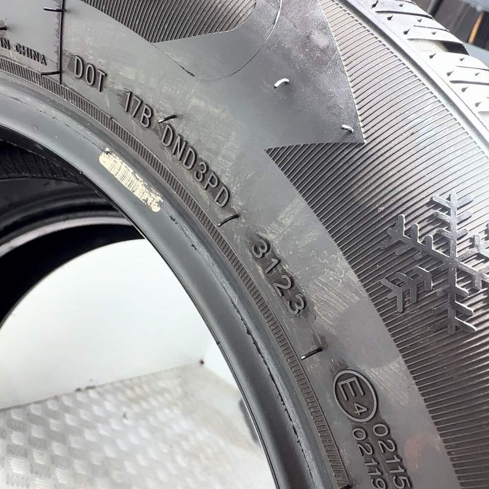 Gomme Usate 175 65 R15 84T Roadmarch Winter Xpro 888 98% Invernali | Gomme Usate | PrimaGomme.it Roadmarch Winter Xpro 888 175/65 R15 84T, dettaglio fotografico 8