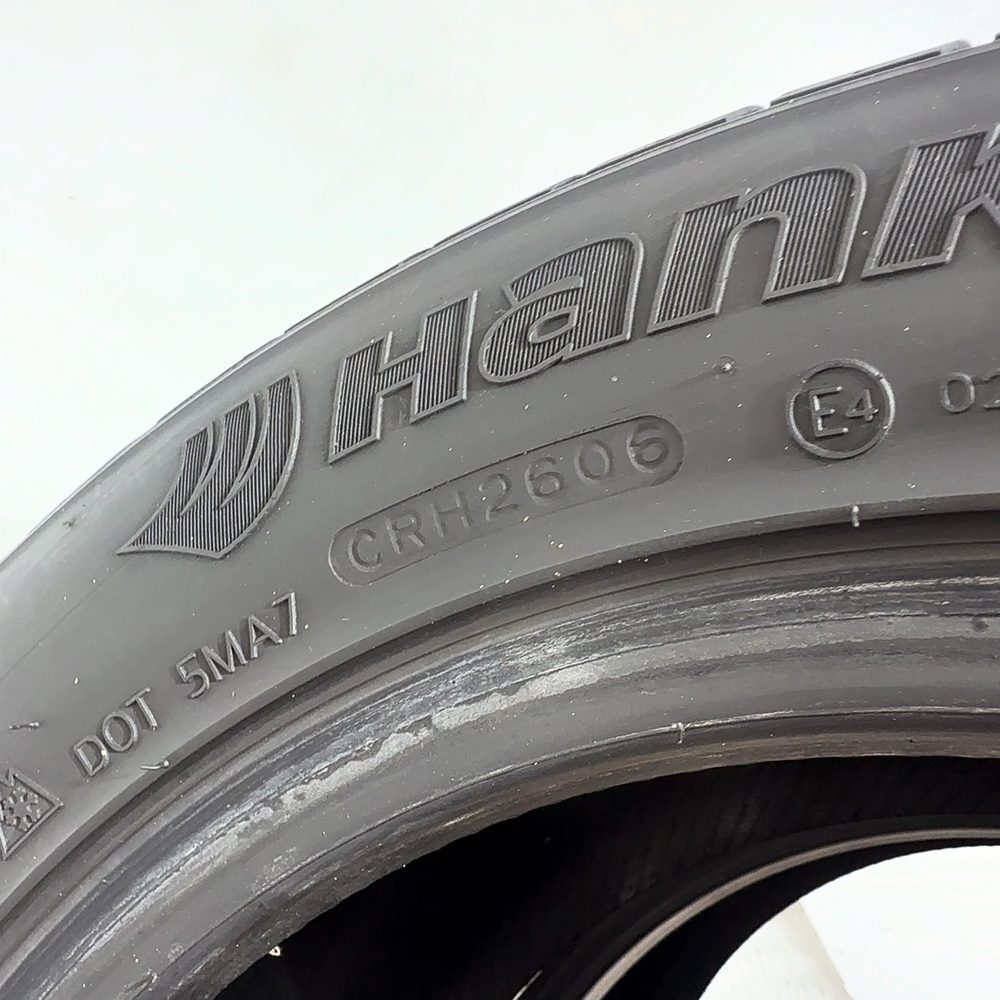 Gomme Usate 225 50 R16 96V XL Hankook Icebear W300 93% Invernali | Gomme Usate | PrimaGomme.it HANKOOK Icebear W300 225/50 R16 96V, dettaglio fotografico 8