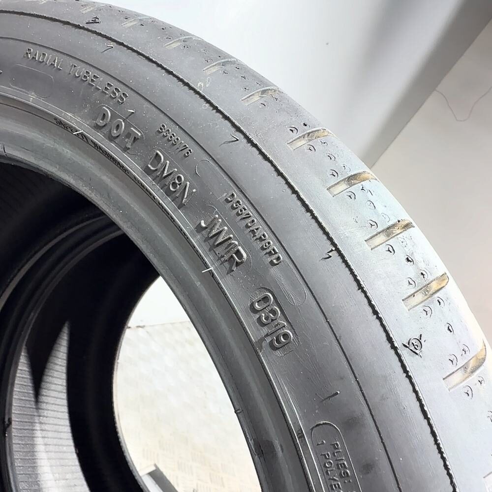 Gomme Usate 245 40 ZR17 95Y XL Dunlop Sport Maxx RT2 71% Estive | Gomme Usate | PrimaGomme.it DUNLOP SPORT MAXX RT2 245/40 ZR17 95Y: fino a 300 km/h, dettaglio fotografico 8