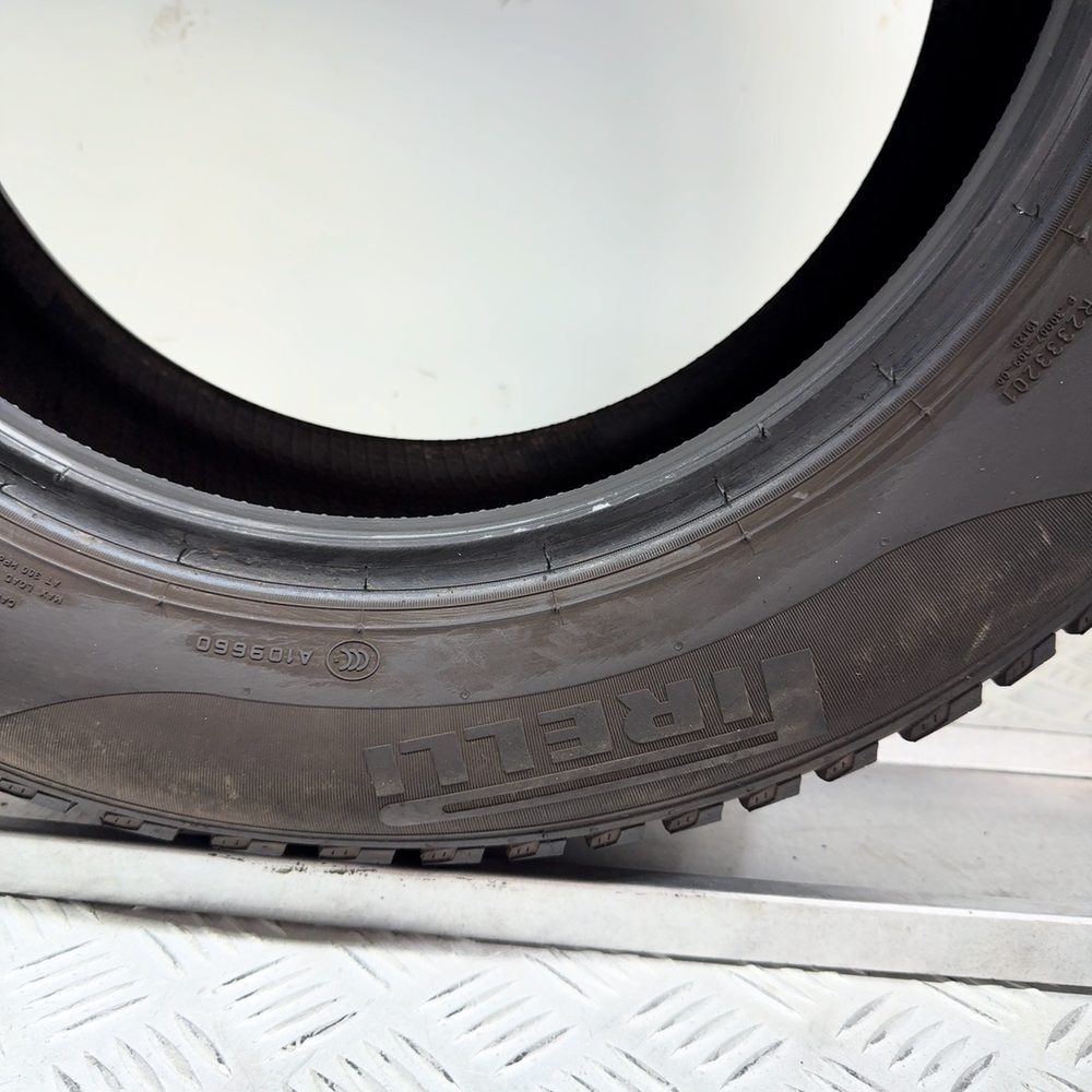Gomma usata PIRELLI Cinturato Winter 185/65 R15 88T – foto 09 | Prima Gomme PIRELLI Cinturato Winter 185/65 R15 88T, dettaglio fotografico 9