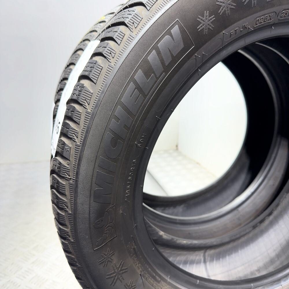 Gomme usate MICHELIN Alpin 5 195/60 R16 89H – foto 09 | Prima Gomme MICHELIN Alpin 5 195/60 R16 89H, dettaglio fotografico 9