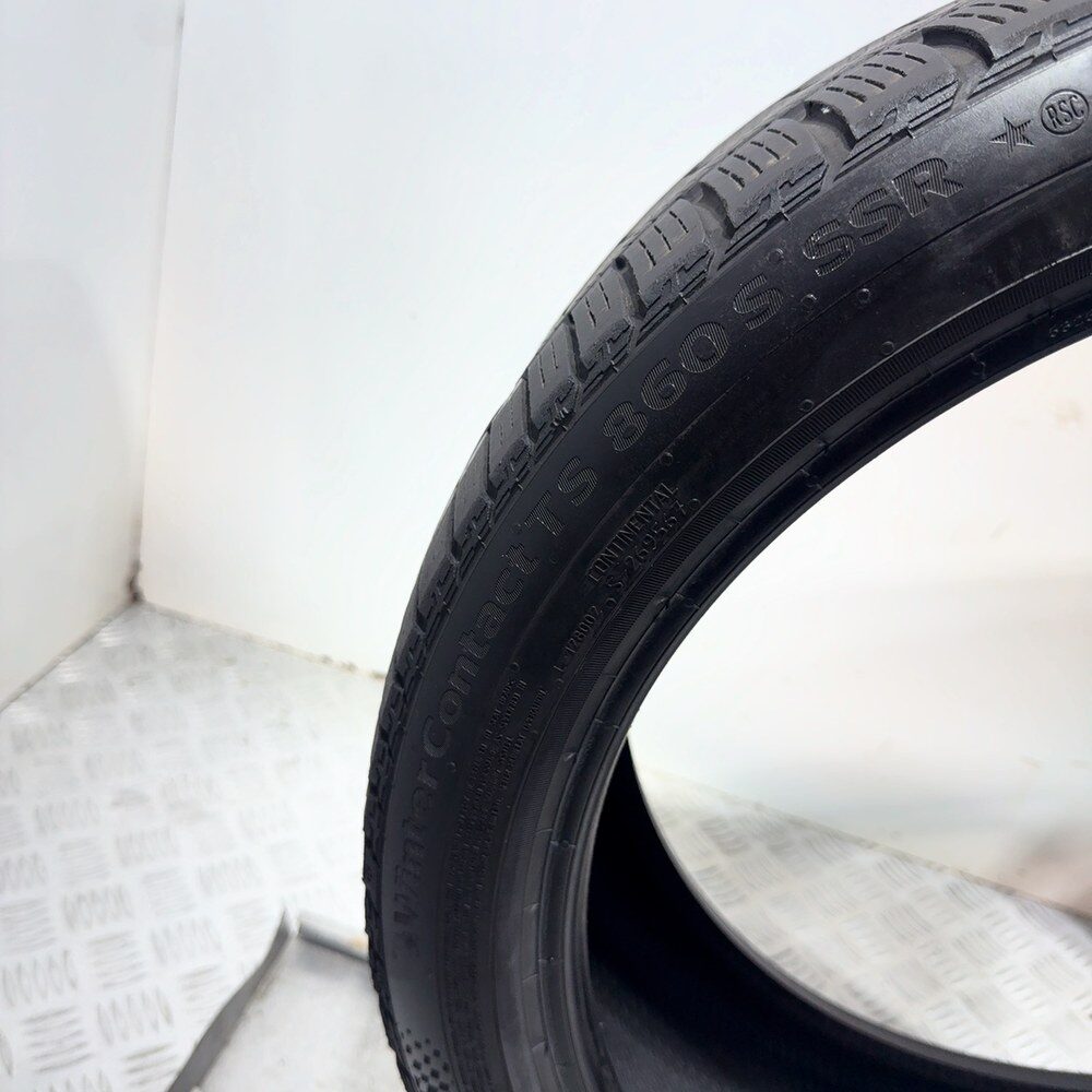 Gomme usate CONTINENTAL Wintercontact TS 860S 225/40 R19 93H – foto 09 | Prima Gomme CONTINENTAL Wintercontact TS 860S 225/40 R19 93H, dettaglio fotografico 9