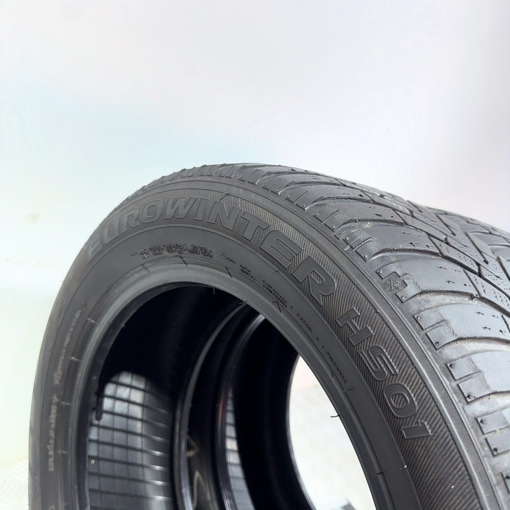Gomme usate FALKEN Eurowinter HS01 215/55 R17 98V – foto 09 | Prima Gomme FALKEN Eurowinter HS01 215/55 R17 98V, dettaglio fotografico 9