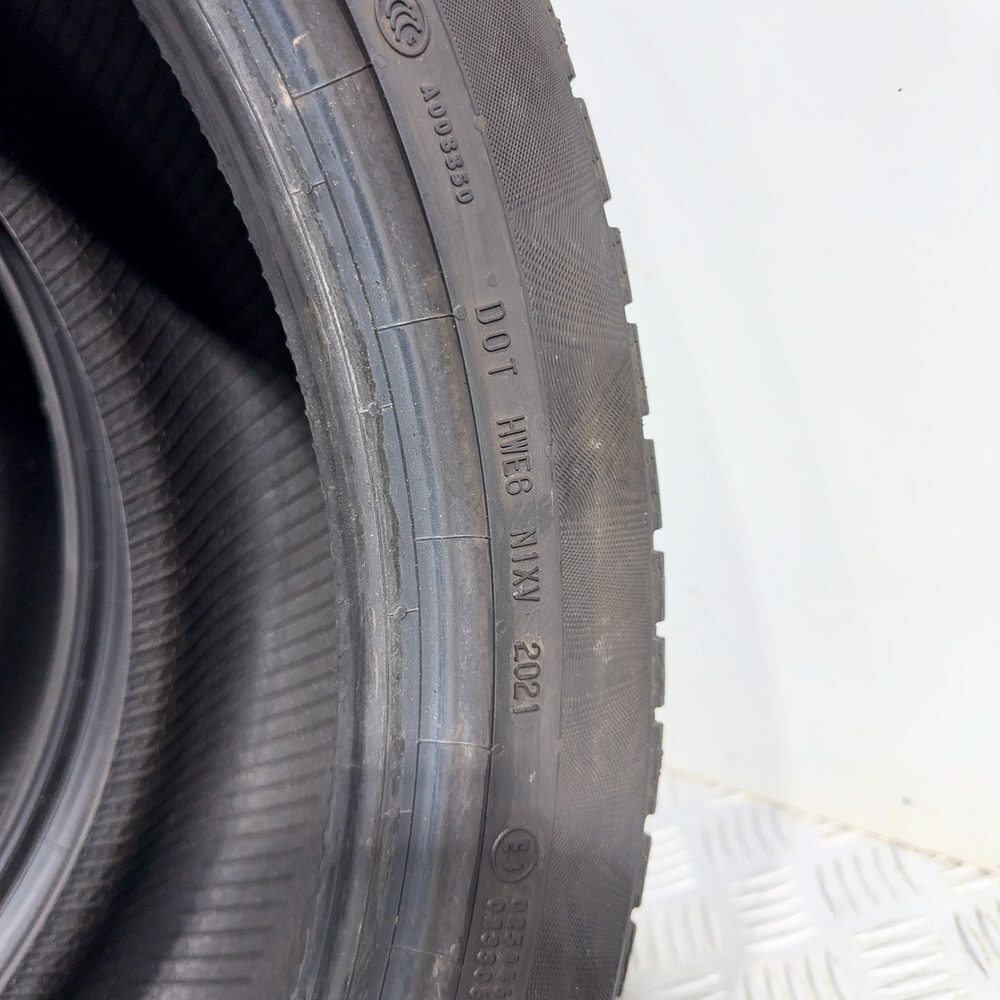 Gomme Usate 235 45 R19 99V XL Continental Contiwintercontact TS830 P Invernali | Gomme Usate | PrimaGomme.it CONTINENTAL Contiwintercontact TS830 P 235/45 R19 99V, dettaglio fotografico 9
