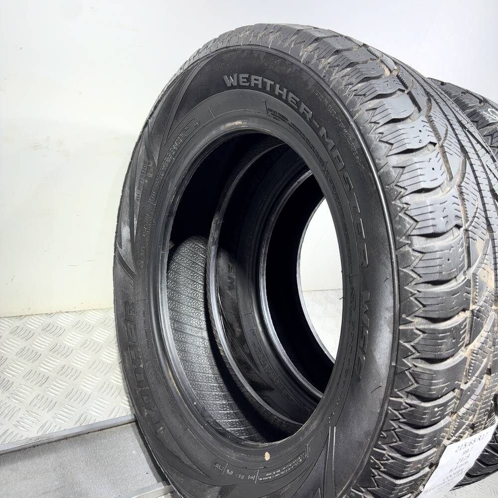 Gomme usate COOPER Weather-Master WSC 215/65 R17 99T – foto 09 | Prima Gomme COOPER Weather-Master WSC 215/65 R17 99T, dettaglio fotografico 9