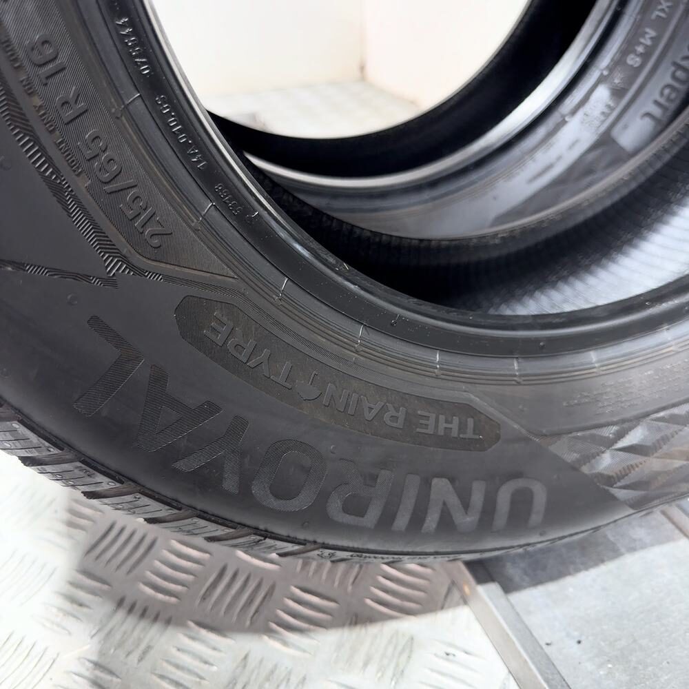 Gomme usate UNIROYAL Winterexpert 215/65 R16 102H – foto 09 | Prima Gomme UNIROYAL Winterexpert 215/65 R16 102H, dettaglio fotografico 9