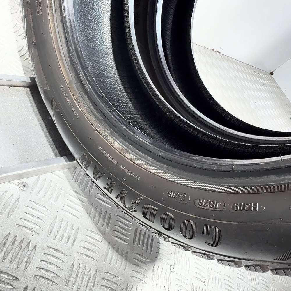 Gomme Usate 195 55 R16 87T Goodyear Ultragrip 9 71% Invernali | Gomme Usate | PrimaGomme.it GOODYEAR UltraGrip 9 195/55 R16 87T, dettaglio fotografico 9