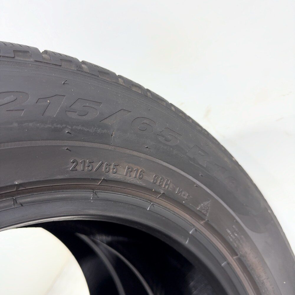 Gomme Usate 215 65 R16 98H Pirelli Scorpion Winter 71% Invernali | Gomme Usate | PrimaGomme.it PIRELLI Scorpion Winter 215/65 R16 98H, dettaglio fotografico 9
