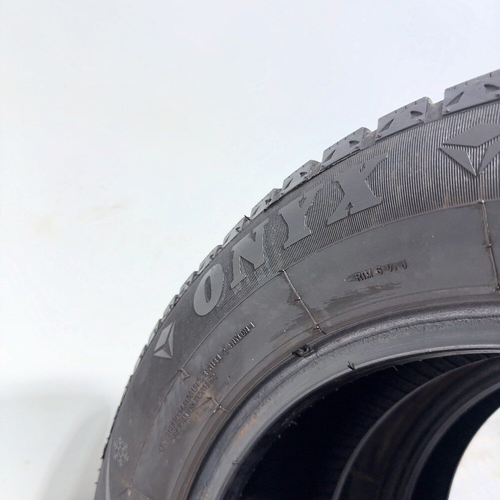 Gomme Usate 215 60 R16 99H XL Onyx NY-W702 79% Invernali | Gomme Usate | PrimaGomme.it Onyx NY-W702 215/60 R16 99H, dettaglio fotografico 9