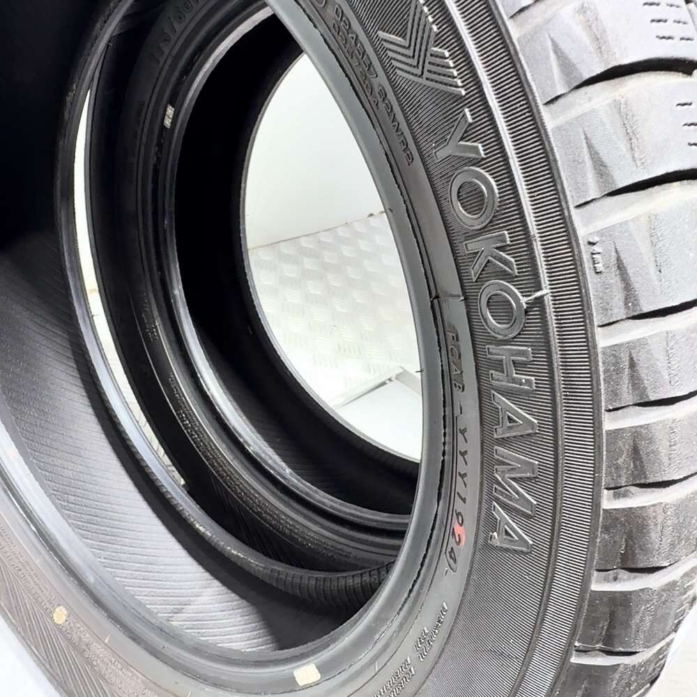Gomme Usate 175 60 R16 82H Yokohama V903 Invernali | Gomme Usate | PrimaGomme.it YOKOHAMA V903 175/60 R16 82H, dettaglio fotografico 9
