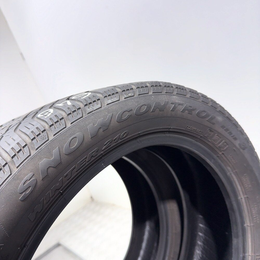 Gomme Usate 195 50 R16 88H Pirelli Snowcontrol Winter 210 Serie 3 Invernali | Gomme Usate | PrimaGomme.it PIRELLI Snowcontrol Winter 210 Serie 3 195/50 R16 88H, dettaglio fotografico 9