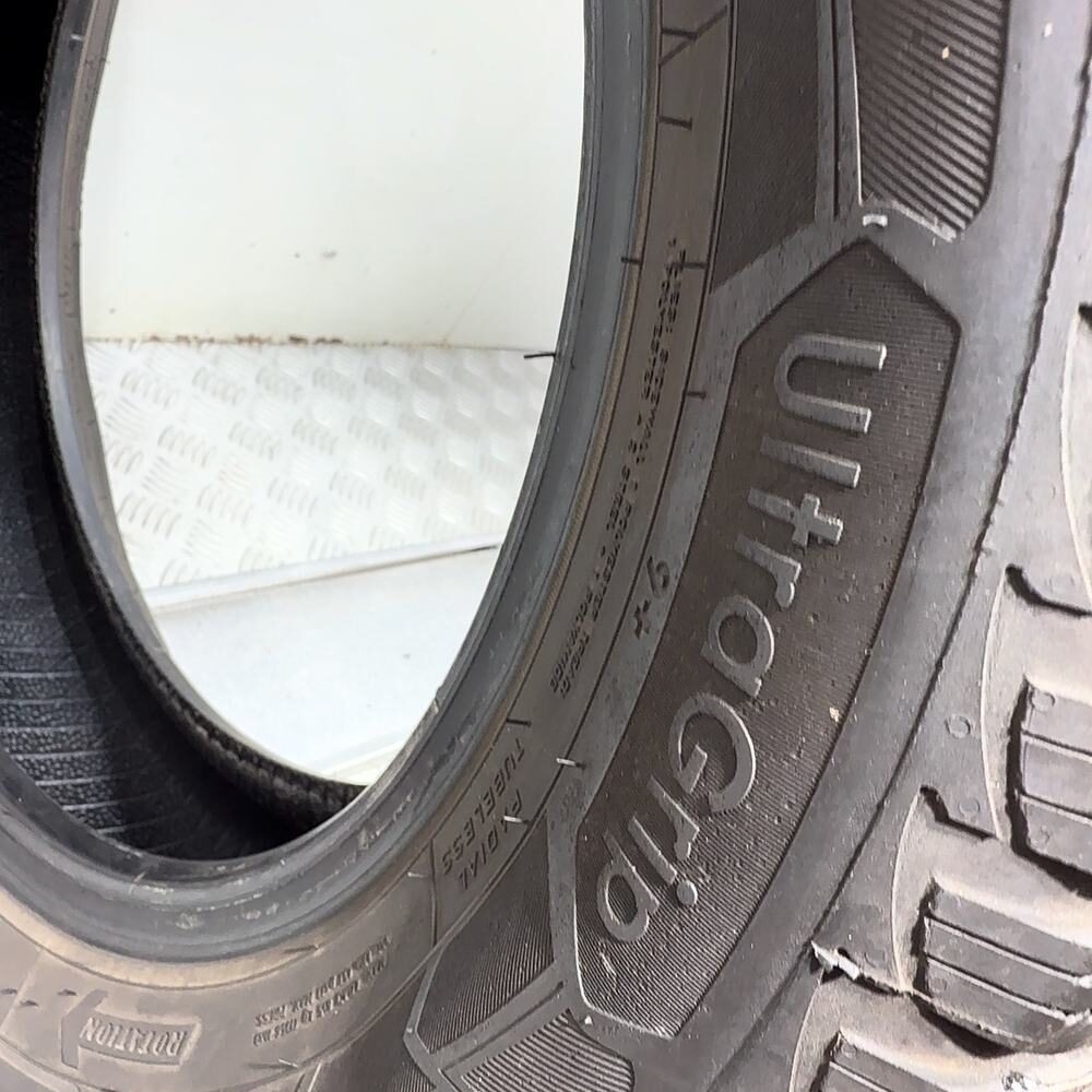 Gomma Usata 195 65 R15 91T Good Year Ultragrip 9+ 74% Invernale | Gomme Usate | PrimaGomme.it GOOD YEAR Ultragrip 9+ 195/65 R15 91T, dettaglio fotografico 9
